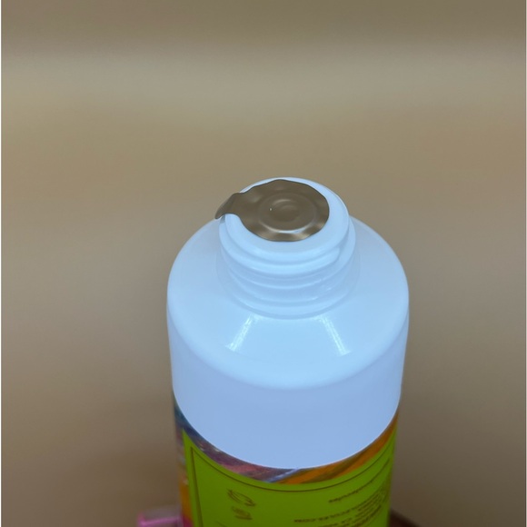 Good Molecules Discoloration Correcting Body Treatment - Picture 3 of 4